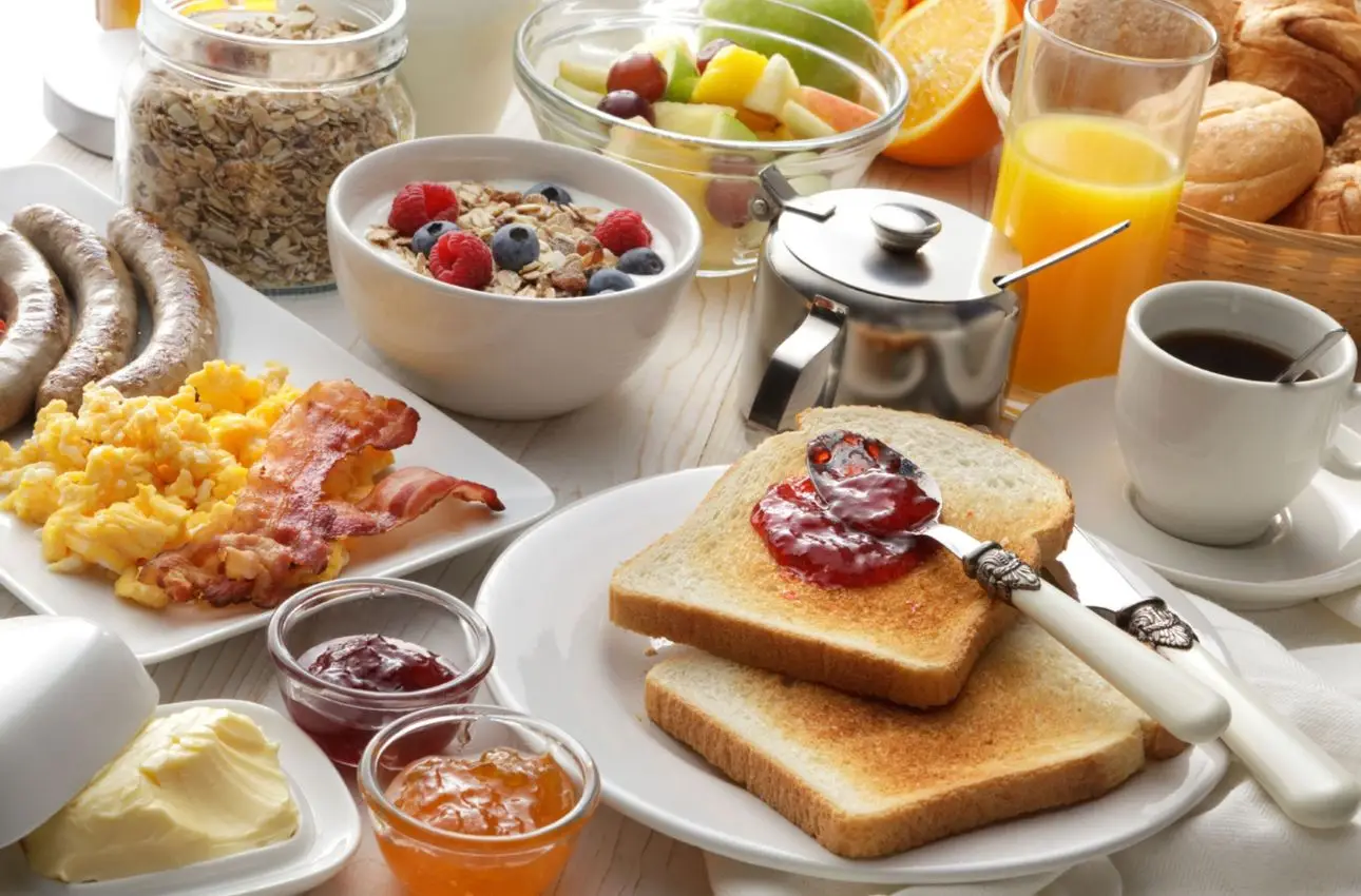 SC - Colazione bilanciata e libri